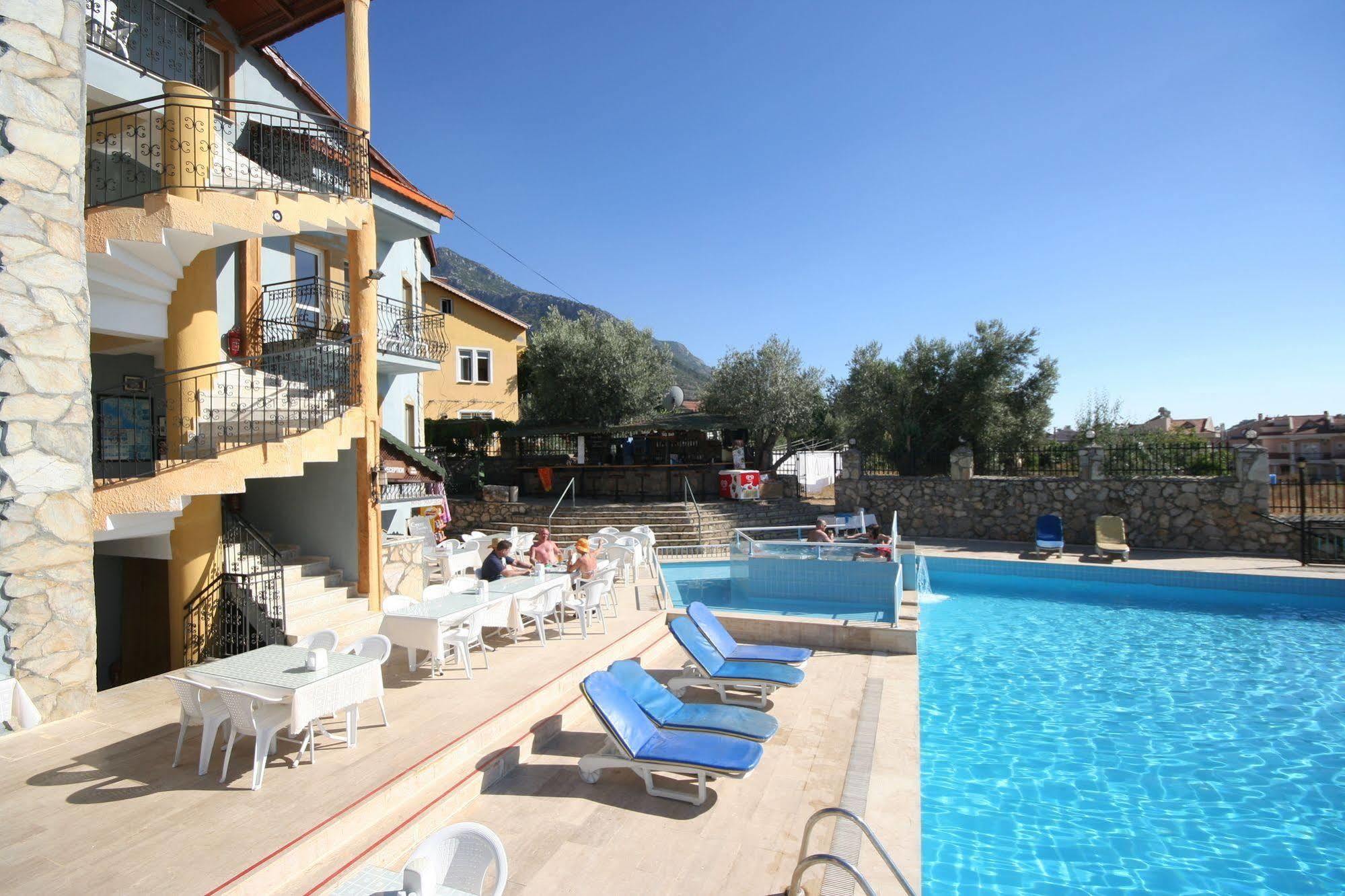 Cypriot Hotel Олудениз Екстериор снимка
